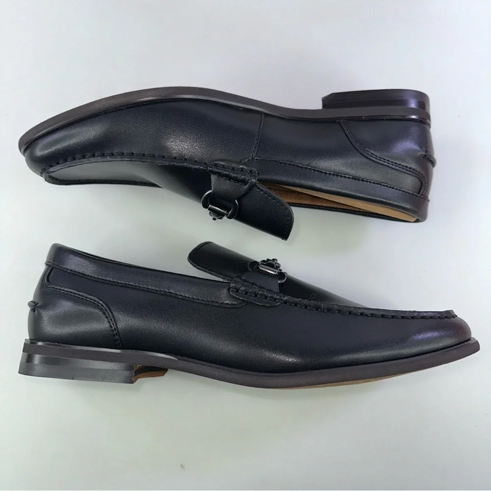 Kenneth Cole Reaction brand new